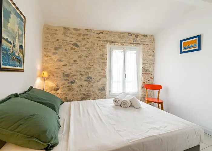 Le Clocher Par Dodo-a-cassis Apartmán *
