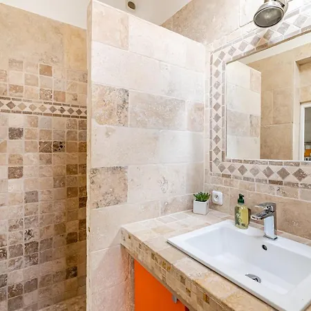 アパート Le Clocher Par Dodo-a-cassis *